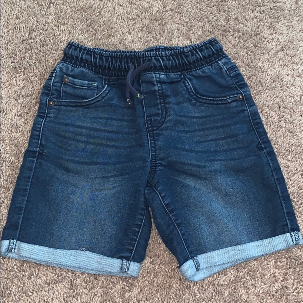 Cat & jack size 5T shorts